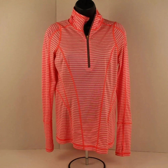 Zella top  - Picture 1 of 3